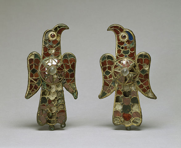 587px-Visigothic_-_Pair_of_Eagle_Fibula_-_Walters_54421,_54422_-_Group